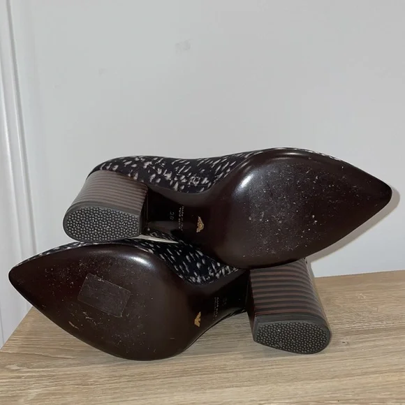 Emporio Armani Heels, Size 38 (7.5) - Picture 12 of 12